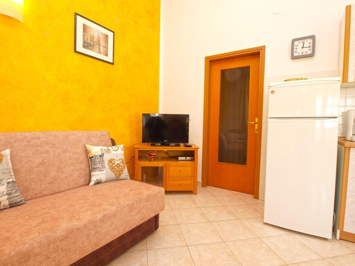 Apartments Iva 1534 プーラ エクステリア 写真
