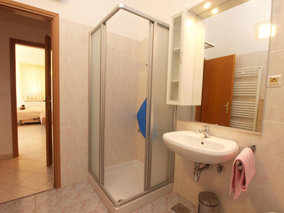 Apartments Iva 1534 プーラ エクステリア 写真